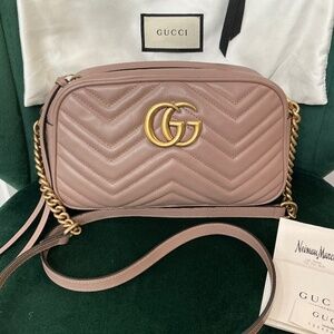 GG Marmont Samll Beige Hand Bag